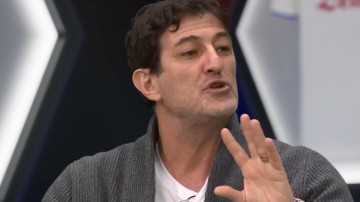 开云体育-费拉拉：我踢球的年代弗拉泰西被踢那下绝不会判点球